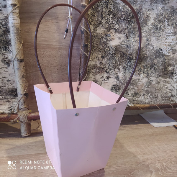 Декоративная сумочка для цветов
